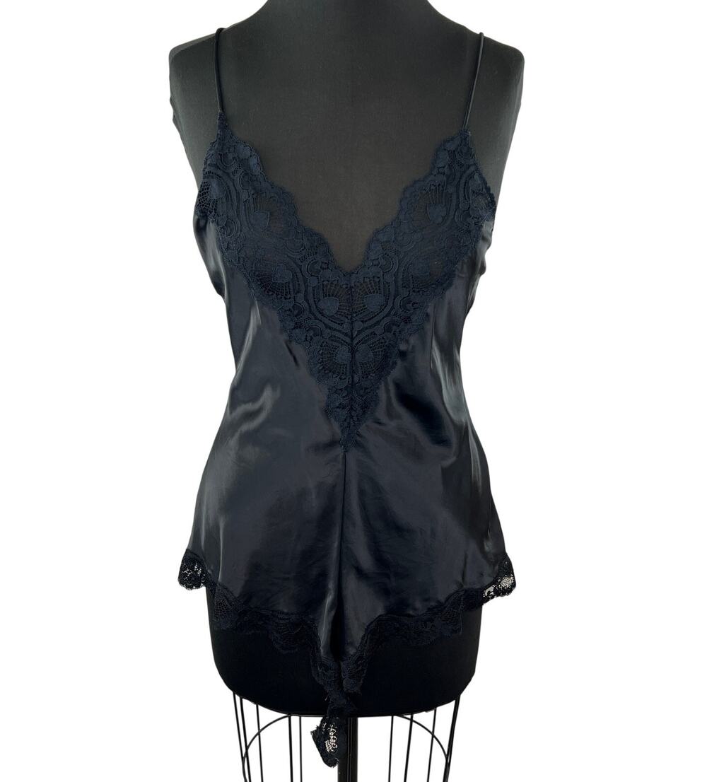 VTG Women's Black Satin Silky Lace Teddy V-Neck Spaghetti Strap Back Bodysuit M